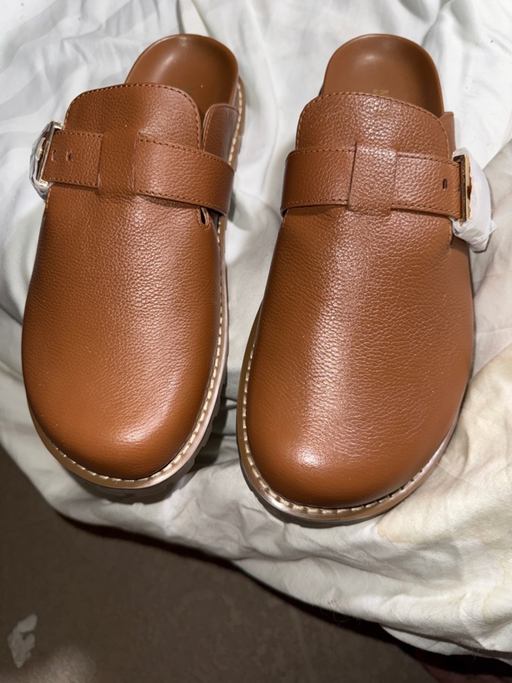 NWOT - Micheal Kors Easton Leather Clogs in the Luggage Color. Size: 8.5 - Picture 2 of 5